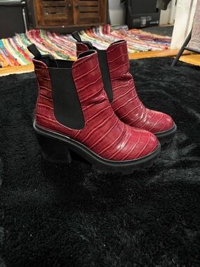 Urban Outfitters Croc-Embossed Chelsea Booties in Burgundy Red